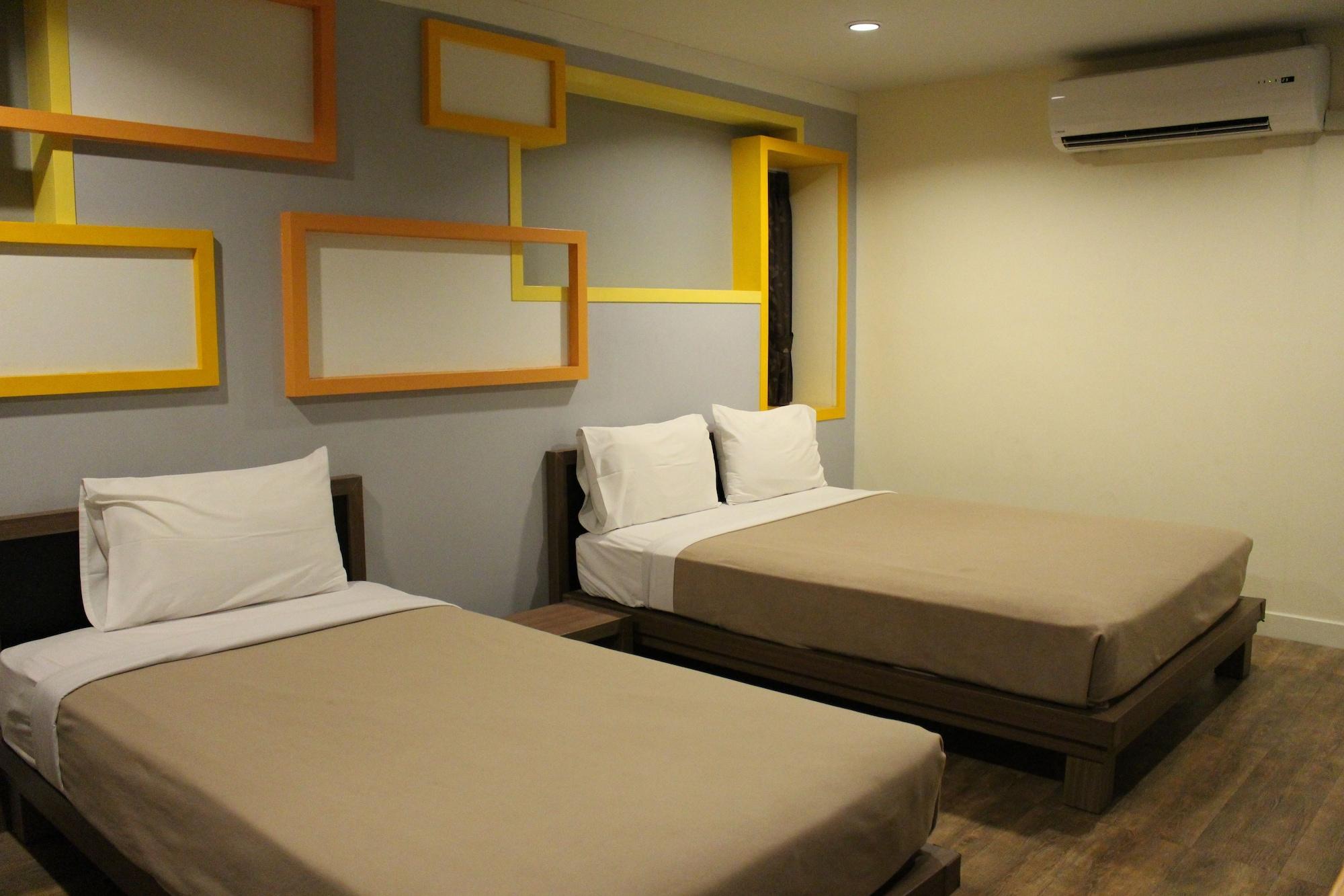 Samsen Sam Place Bangkok Exteriör bild
