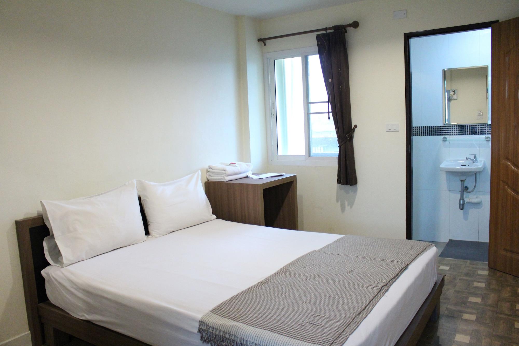 Samsen Sam Place Bangkok Exteriör bild