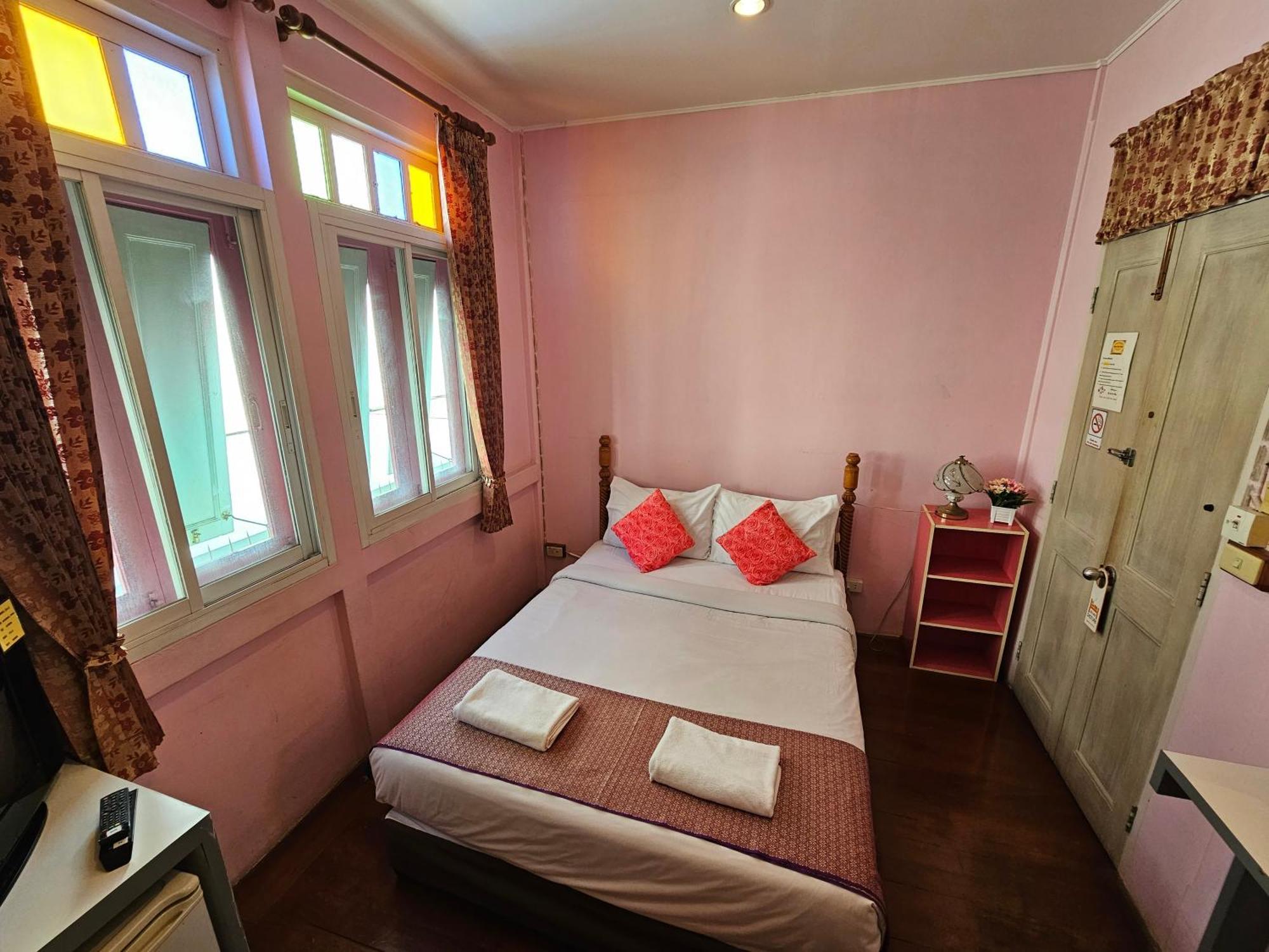 Samsen Sam Place Bangkok Exteriör bild