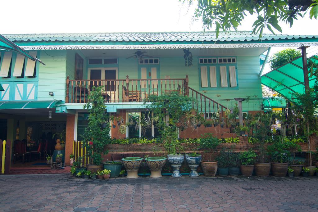 Samsen Sam Place Bangkok Exteriör bild