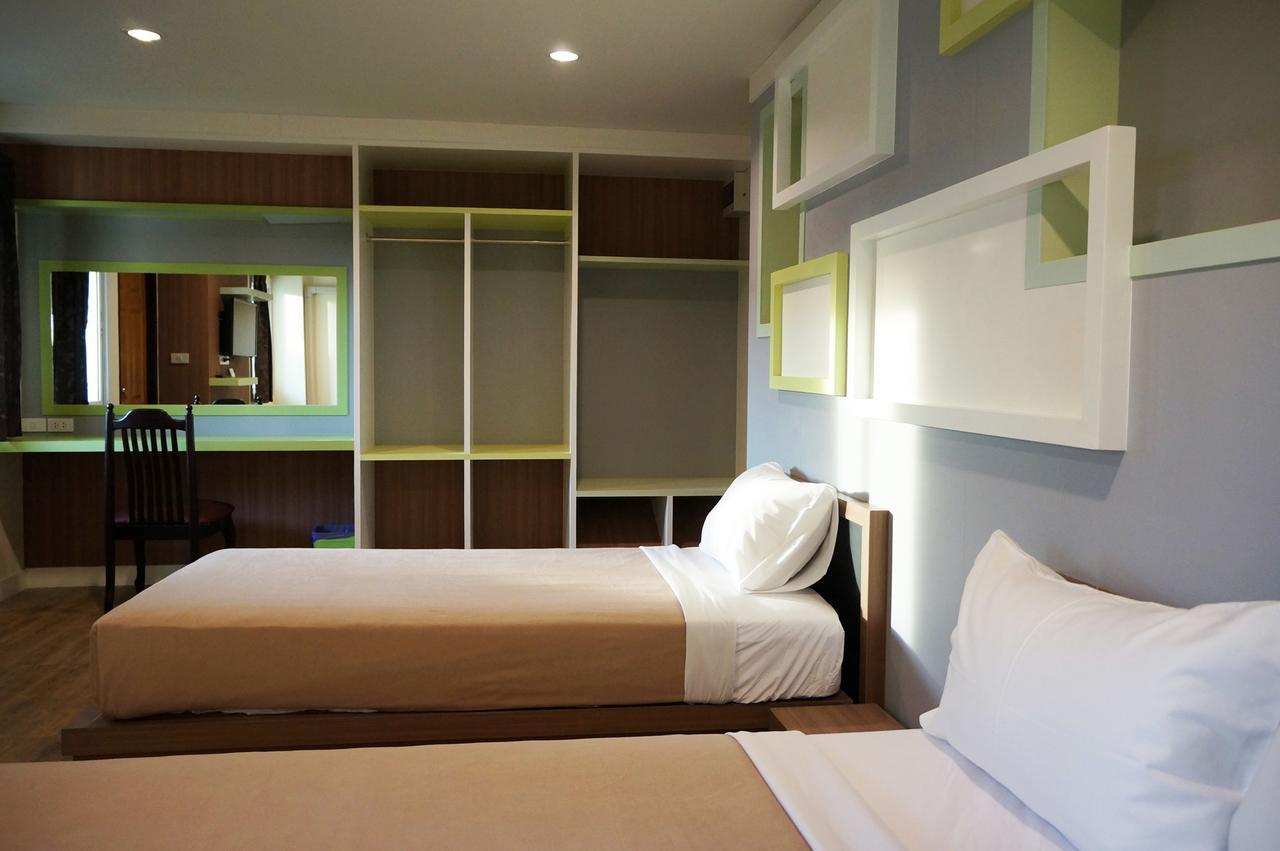 Samsen Sam Place Bangkok Exteriör bild