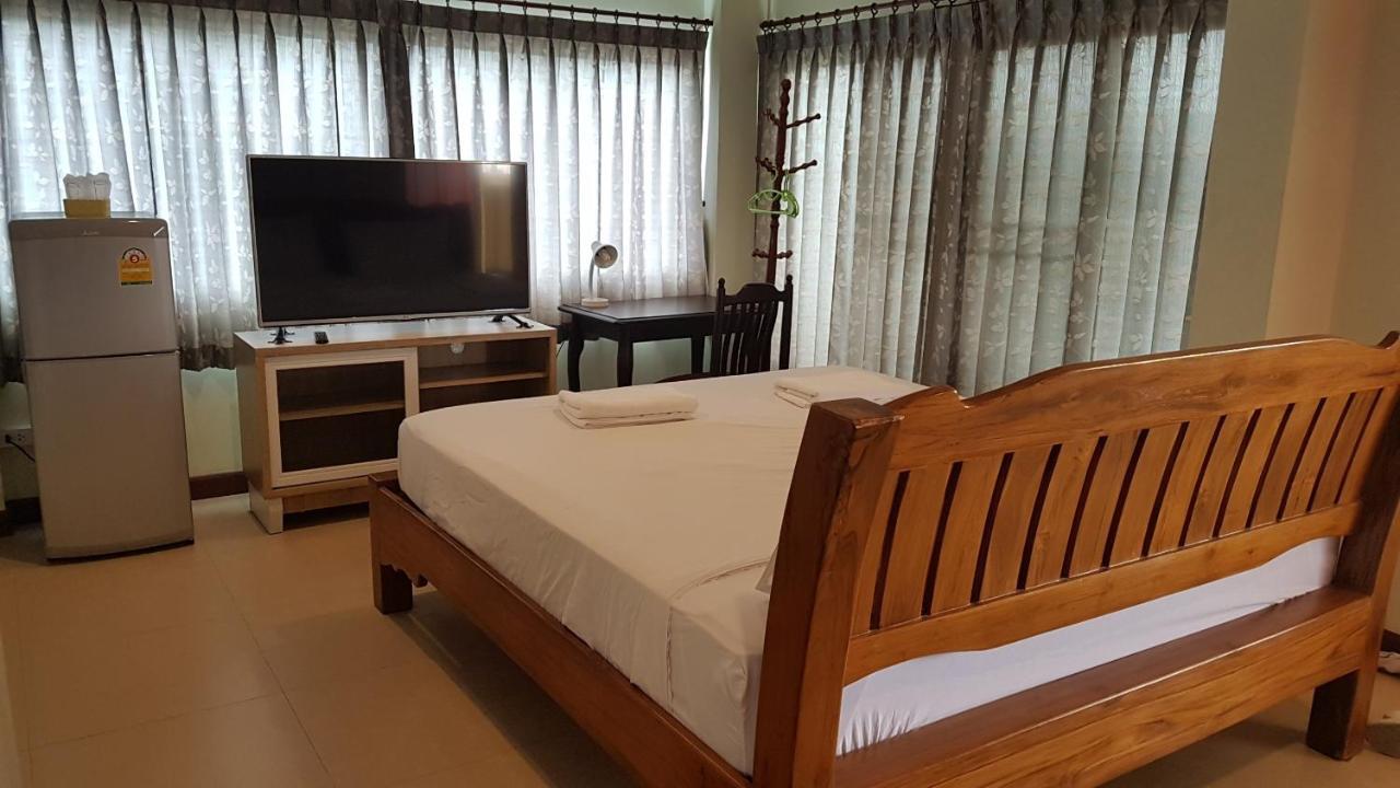 Samsen Sam Place Bangkok Exteriör bild
